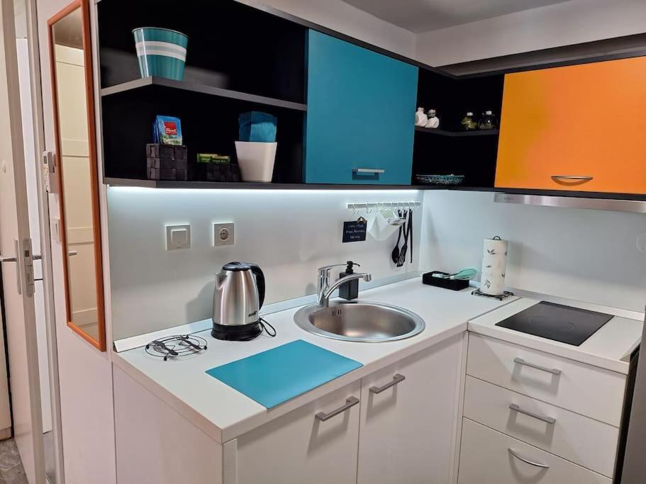 New Studio Apartment Emmy With Free Street Parking Zagreb Extérieur photo