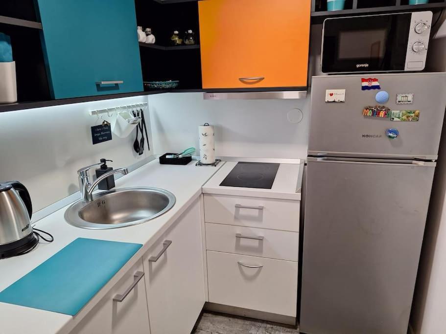 New Studio Apartment Emmy With Free Street Parking Zagreb Extérieur photo