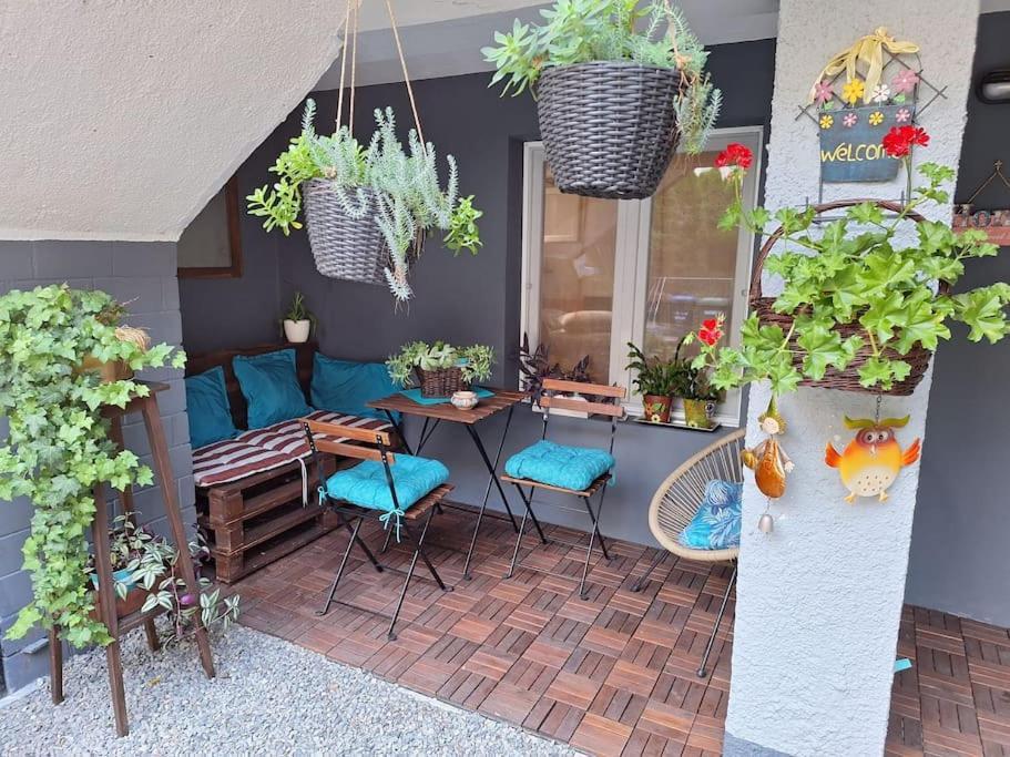 New Studio Apartment Emmy With Free Street Parking Zagreb Extérieur photo