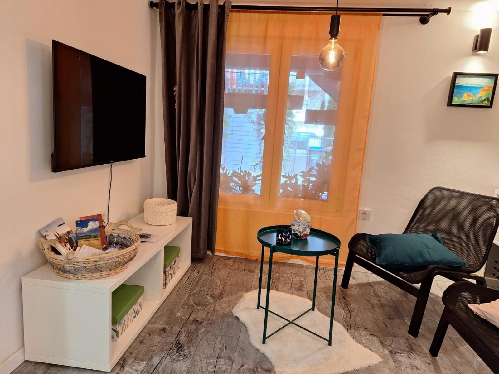 New Studio Apartment Emmy With Free Street Parking Zagreb Extérieur photo